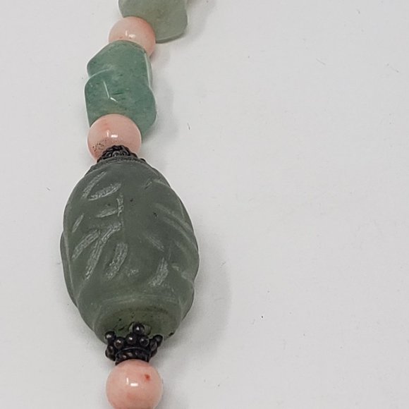 Carved Aventurine Rose Quartz Beaded Necklace - Picture 4 of 5